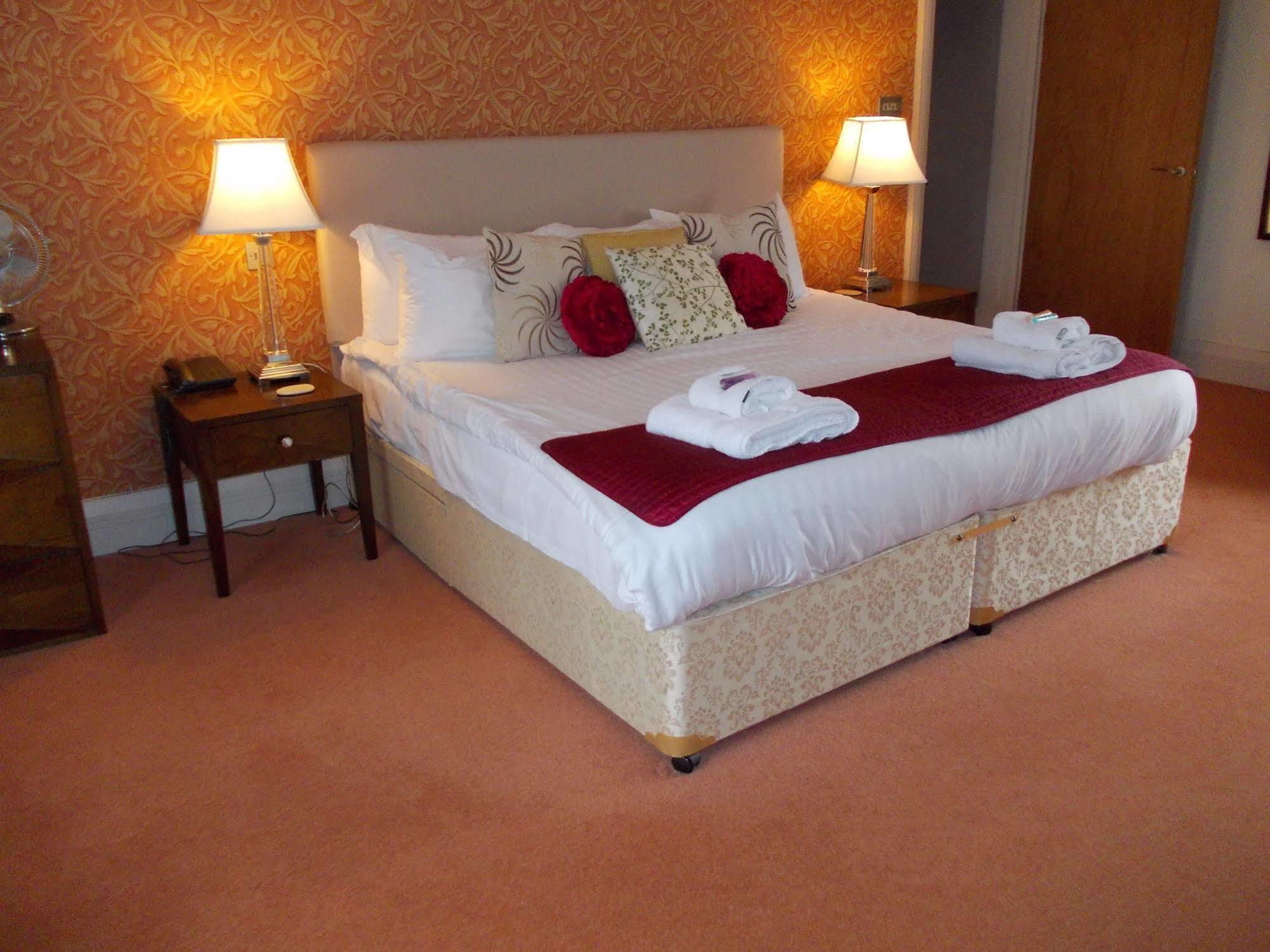 Great Bircham The Kings Head Country Hotel מראה חיצוני תמונה